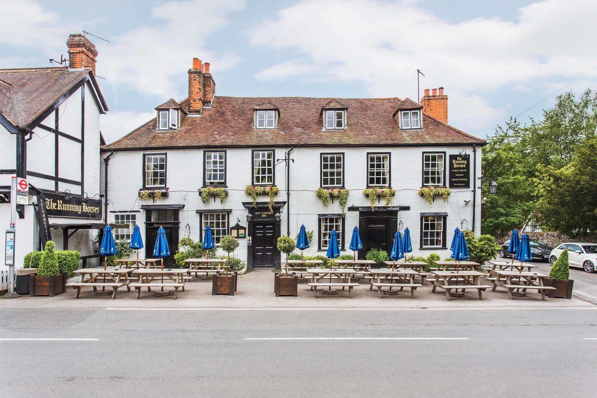 ランニング ホーシズ カントリー イン Mickleham エクステリア 写真